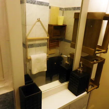 Leia 招待所 埃尔莫波利斯